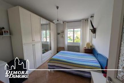 Arizzano appartamento vista lago con giardino e garage