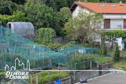 Arizzano appartamento vista lago con giardino e garage