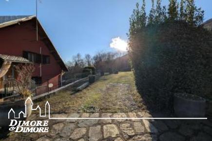 Casa indipendente con giardino e vista lago