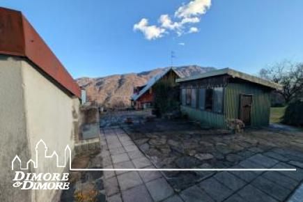 Casa indipendente con giardino e vista lago