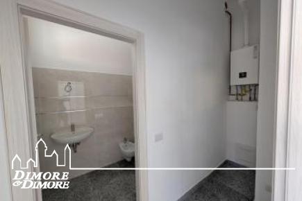 Studio ufficio in zona centrale con posti auto