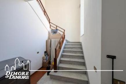 Grande appartamento con giardino e garage
