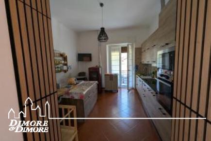 Grande appartamento con giardino e garage