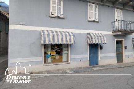 Negozio di alimentari in centro molto avviato