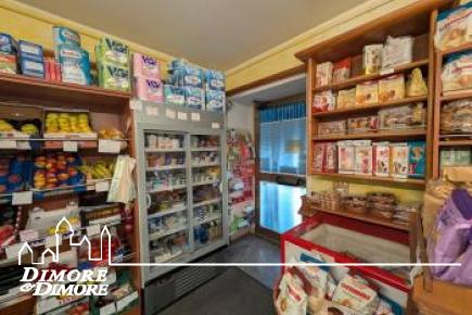 Negozio di alimentari in centro molto avviato