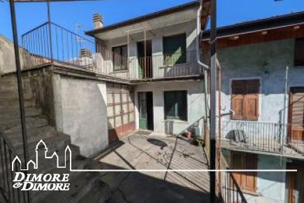 Casa indipendente con giardino
