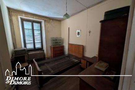 Casa indipendente con giardino