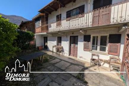 Casa indipendente con giardino e rustico annesso