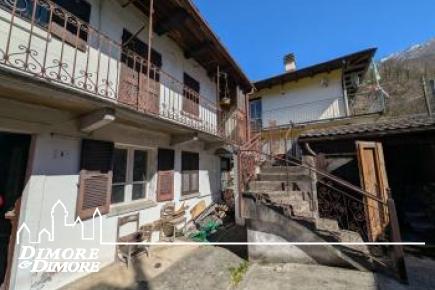 Casa indipendente con giardino e rustico annesso