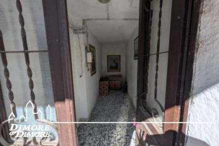 Casa indipendente con giardino e rustico annesso