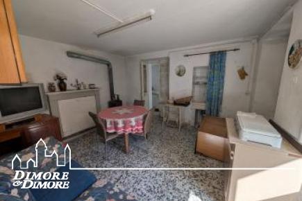 Casa indipendente con giardino e rustico annesso