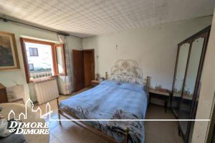 Casa indipendente con giardino e rustico annesso