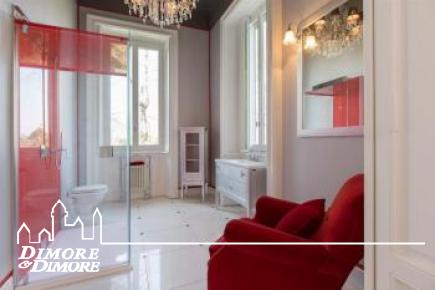 Luxury villa for sale in Stresa