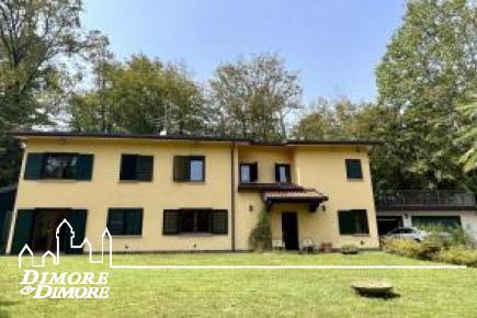 Villa collinare lago di Varese